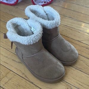 Cozy Brown Faux Fur Lined Boots